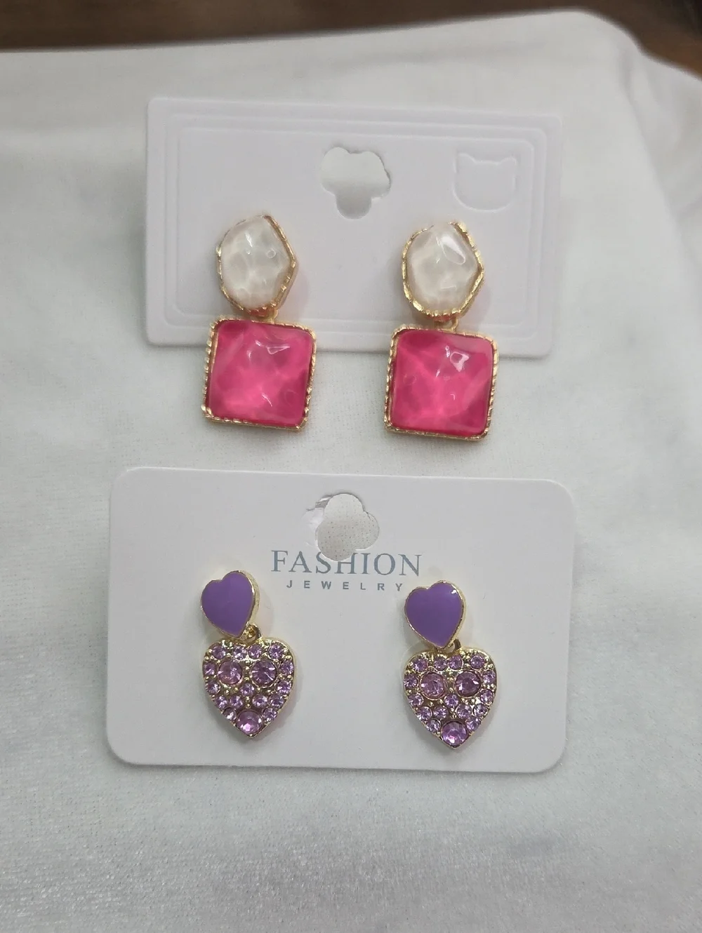 Lot of 2 Pairs Pierced Earrings Dangle Pink White Purple Hearts Rhinestones NEW